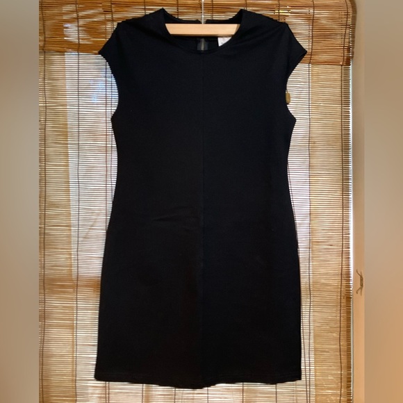 NWT! Anthropology-Maeve Black Sheath Mini Dress Cap Sleeve Crew Neck - Picture 2 of 10